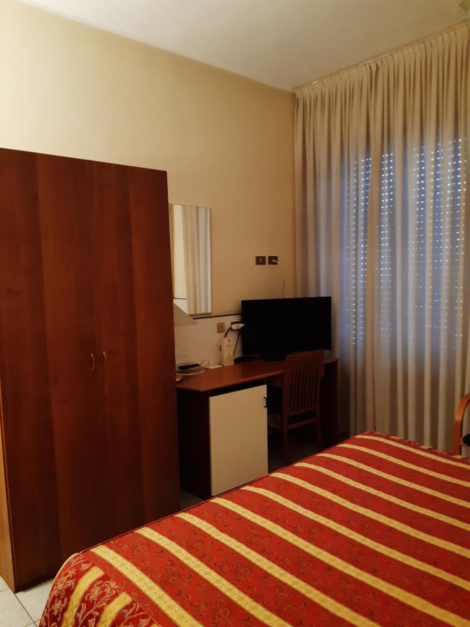 Standard Double Room,1209310963:JPEG